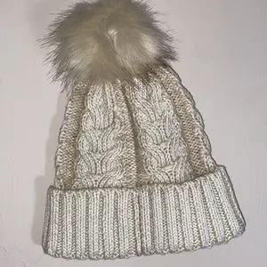BCBG MAXAZRIA Cream Cozy Sweater Knit Beanie w/ faux fur pom pom. Cream Pom Pom Beanie - Etsy main image 4